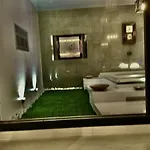 Last Minute Garden And Jacuzzi,the Gorgeus !adult Only * لا سبيتسْيا