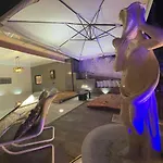 Last Minute Garden And Jacuzzi,the Gorgeus !adult Only Appartamento