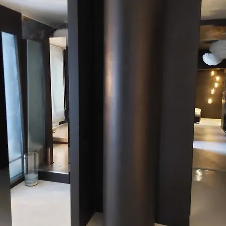 Last Minute Garden And Jacuzzi,the Most Gorgeus !adult Only Apartment *