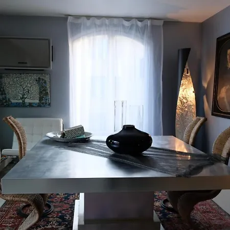 Last Minute Garden And Jacuzzi,the Most Gorgeus !adult Only Apartment *