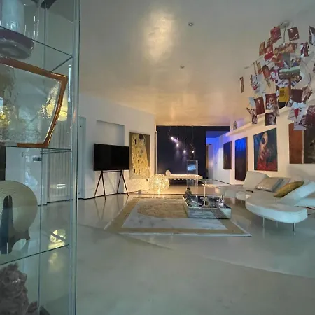 Apartment Last Minute Garden And Jacuzzi,the Most Gorgeus !adult Only *