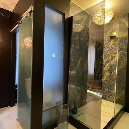 Last Minute Garden And Jacuzzi,the Most Gorgeus !adult Only Apartment *