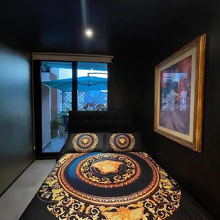 Last Minute Garden And Jacuzzi,the Gorgeus !adult Only Ла-Спеція