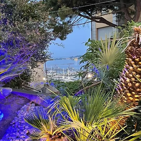 Last Minute Garden And Jacuzzi,the Gorgeus !adult Only Ла-Спеція