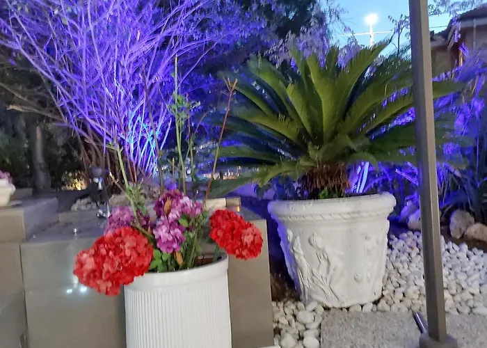 Last Minute Garden And Jacuzzi,the Gorgeus !adult Only