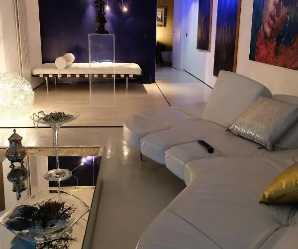 Last Minute Garden And Jacuzzi,the Gorgeus !adult Only Apartment